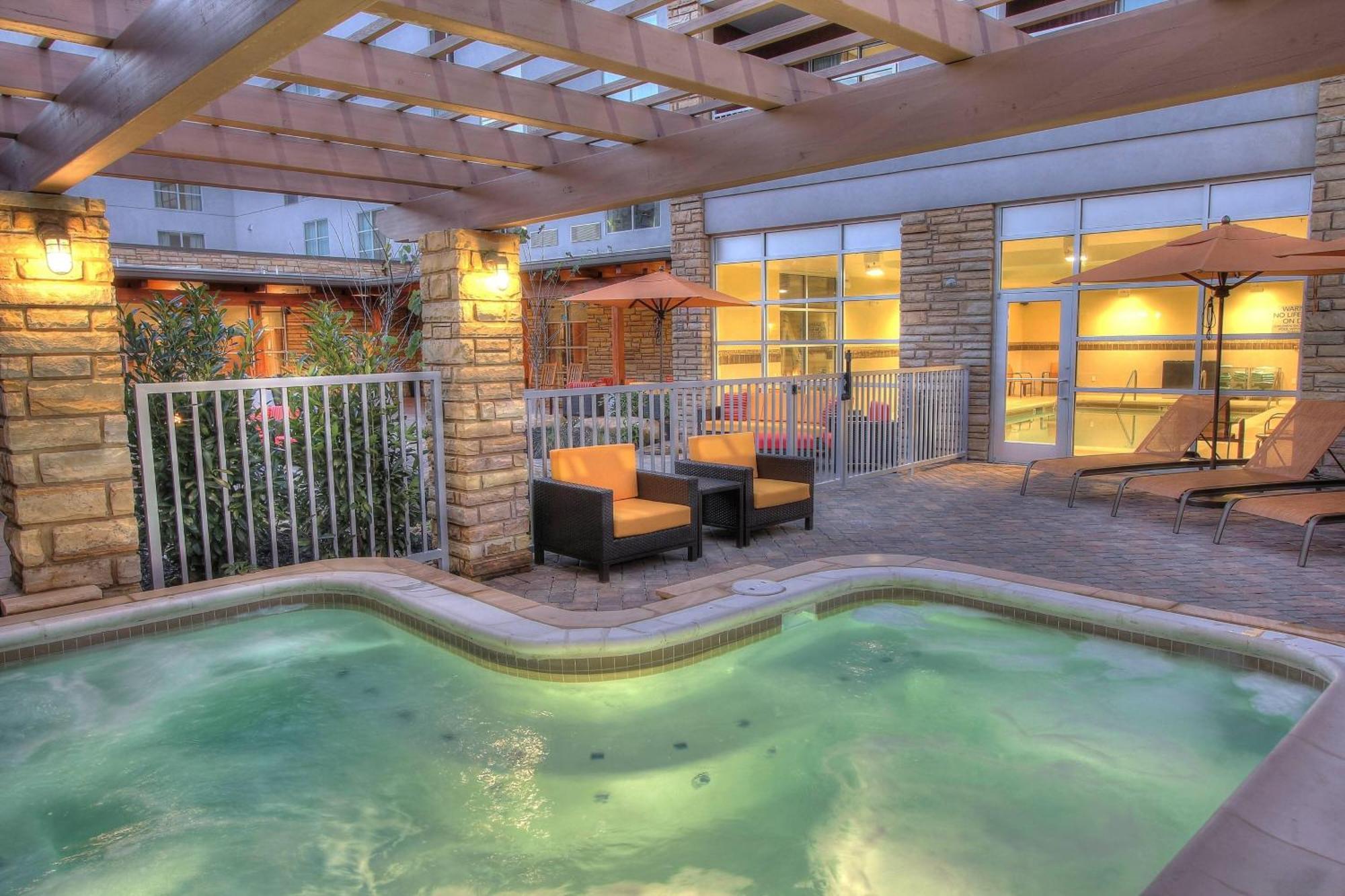 Courtyard By Marriott Gatlinburg Downtown Exterior foto