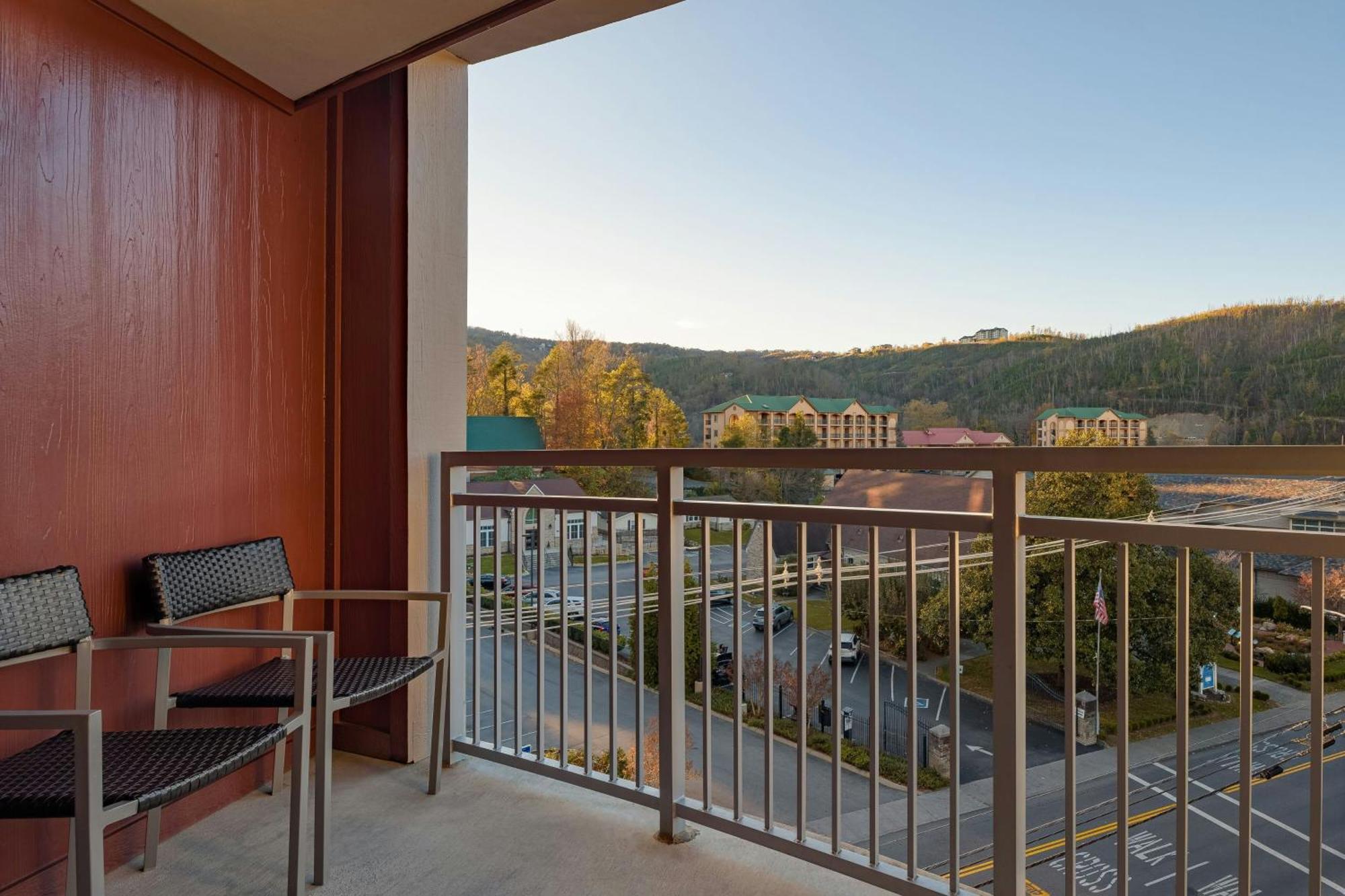 Courtyard By Marriott Gatlinburg Downtown Exterior foto