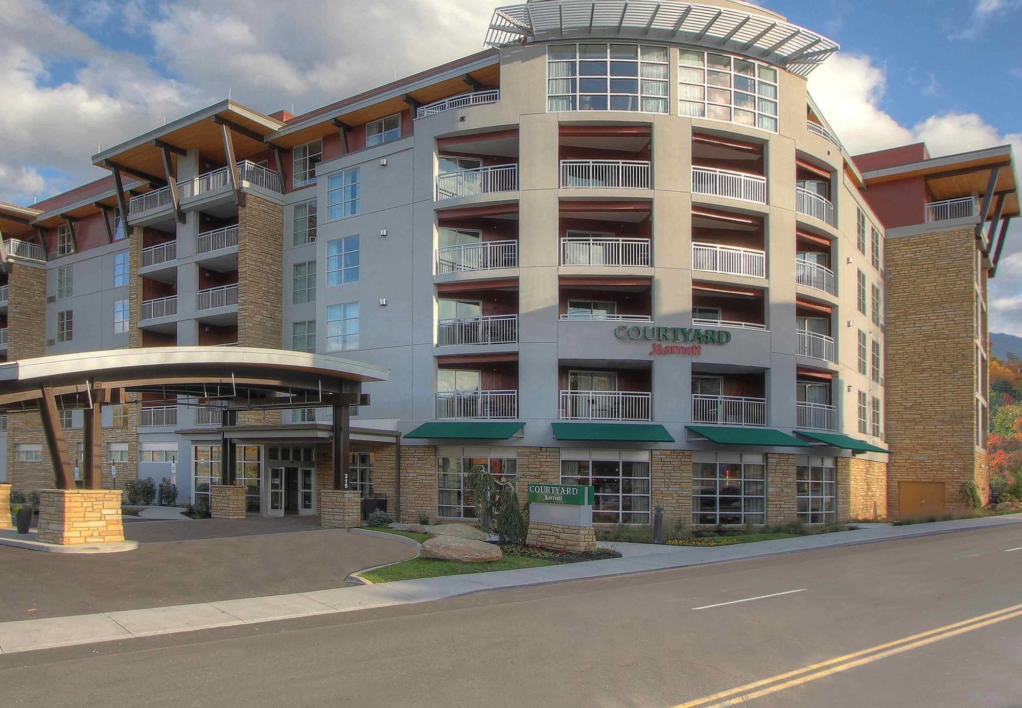 Courtyard By Marriott Gatlinburg Downtown Exterior foto